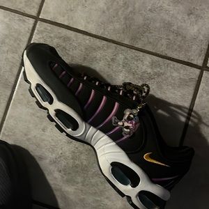 Nike sz 11 1/2 pristine condition no wear whatsoever